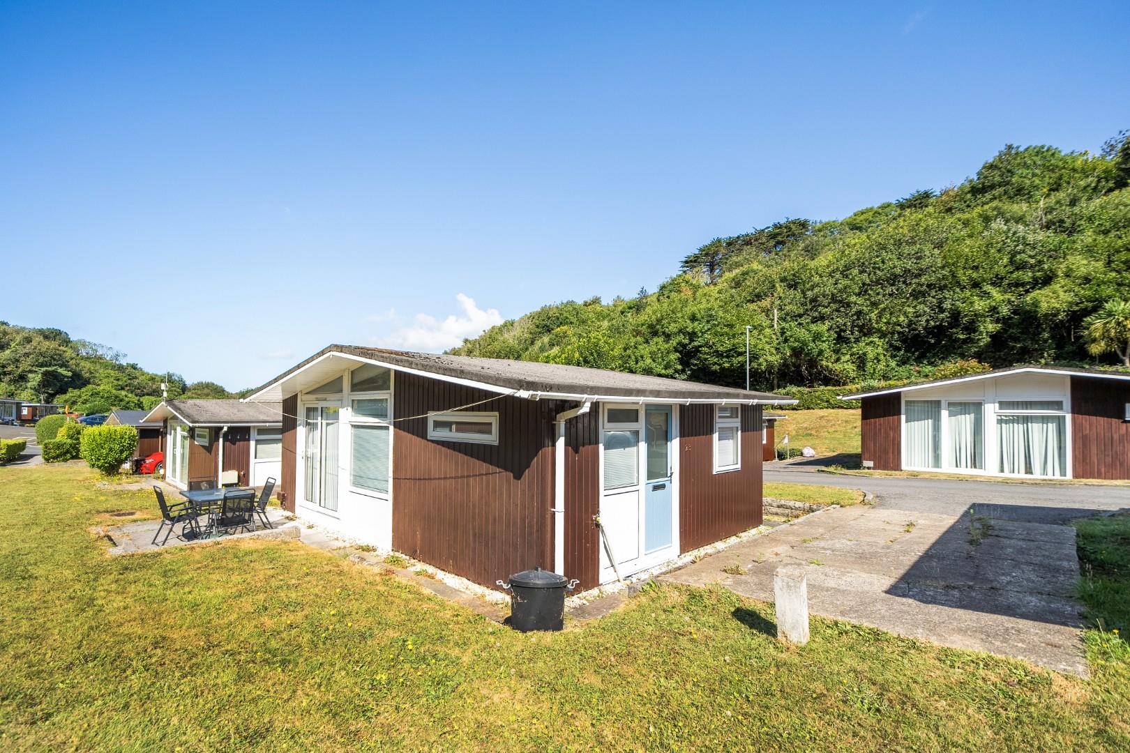 Summercliff Chalets, Caswell Bay, Caswell, Swansea, SA3 3BP
